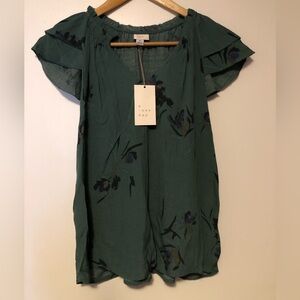 NWT Forest Green Floral Flutter Sleeve Peasant Blouse